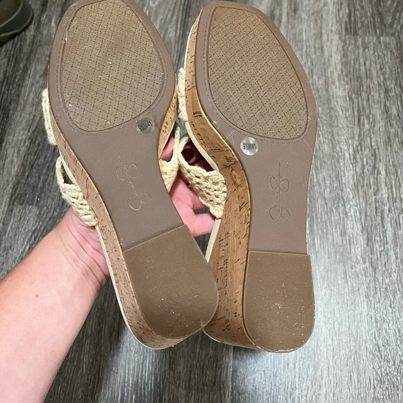 Jessica Simpson crochet wedges, size 9.5 - Picture 7 of 7